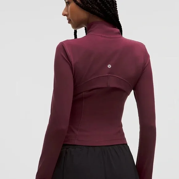 Define Cropped Jacket *Nulu™ Garnet - Picture 4 of 9